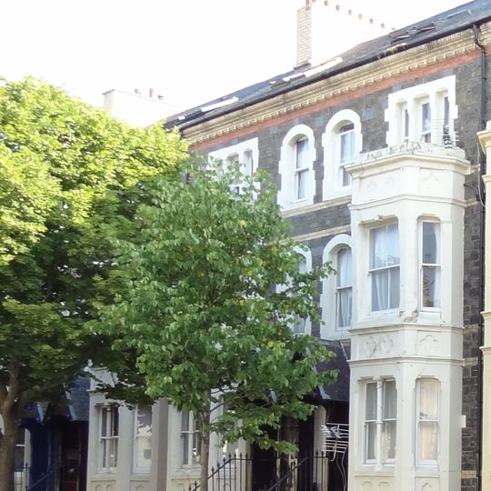 No.11 Queen's Terrace, Queen's Road