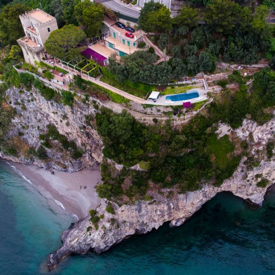 Spiaggia della Torre di Albori