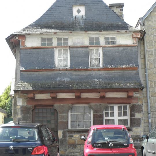 Maison, 11 place des Fusillés-et-Résistants