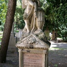 Ondrejský cintorín, náhrobník so sochou