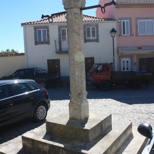 Pillory of Vilarinho da Castanheira