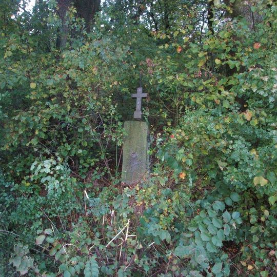 Kříž západně od Kolovče