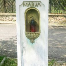 Kříž na rozcestí ve Straškově