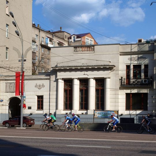 Большая Садовая улица 4 c1