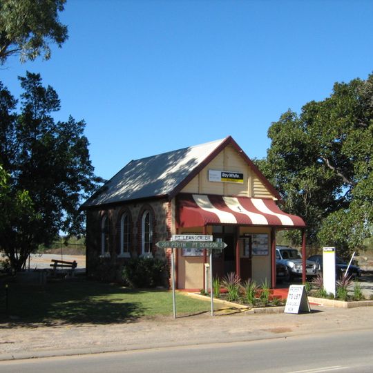 Irwin Roads Board Office inc 2 Moreton Bay Fig Trees