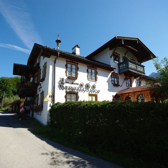 Oberweinfeldlehen, ehemalige Fürstpröpstliche Meierei