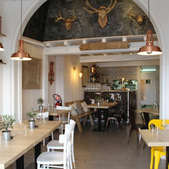 La Petite Table