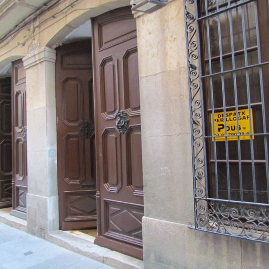 House in carrer Palau, 36-38