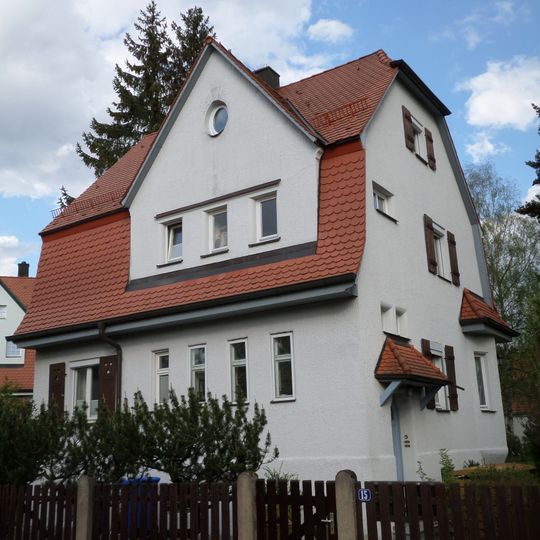 Am Herrenwäldchen 15