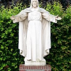 Statue of Sacred Heart of Jesus Christ