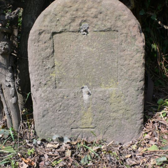 Milestone, opp. bridleway to Cotheridge
