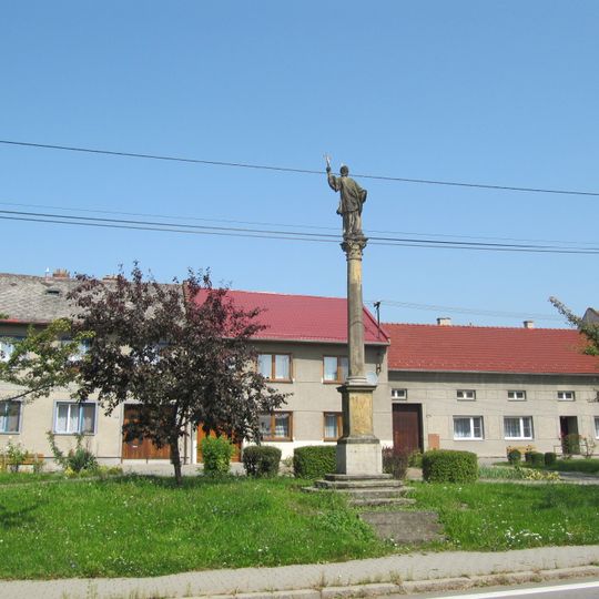 Sloup se sochou svatého Františka Xaverského
