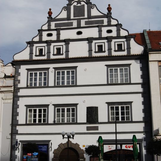 Velké náměstí 24