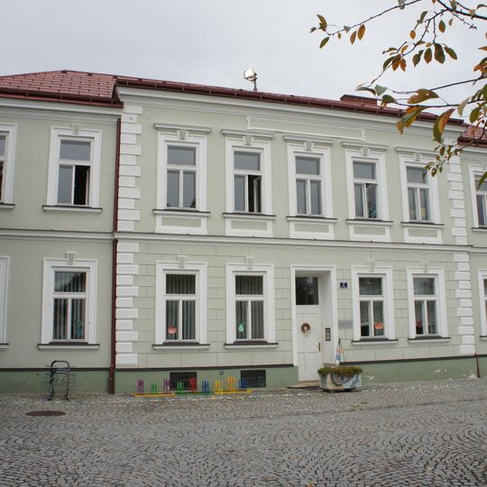 Former school in Zöbing