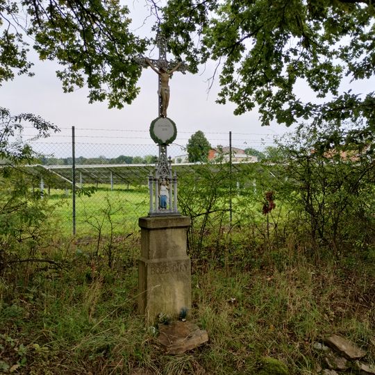 Kříž u fotovoltaiky