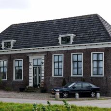 Benedeneind ZZ 419, Benschop