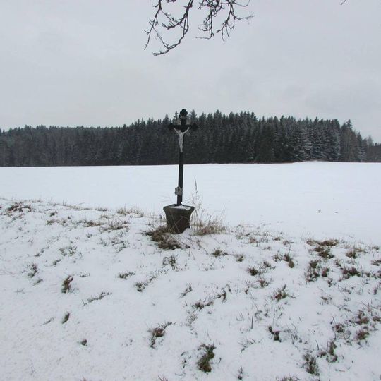Kříž jižně od Svépravic u odbočky do Kojčic