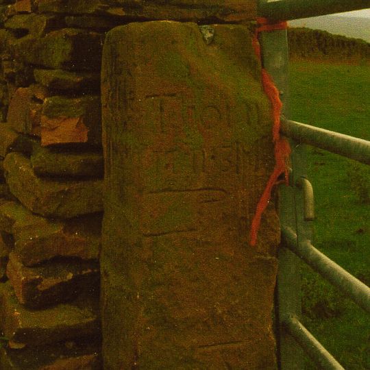 Milestone, NE of Lothersdale