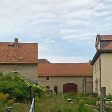 Mittelmühle (ehemals); Wohnmühlengebäude, Scheune, Wehr und Villa eines ehemaligen Mühlenanwesens Mühlstraße 1