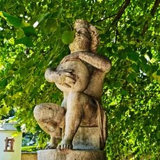Putto - chłopiec z kulą
