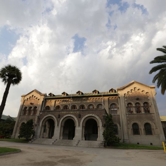 Campus Oriente, Pontificia Universidad Católica de Chile