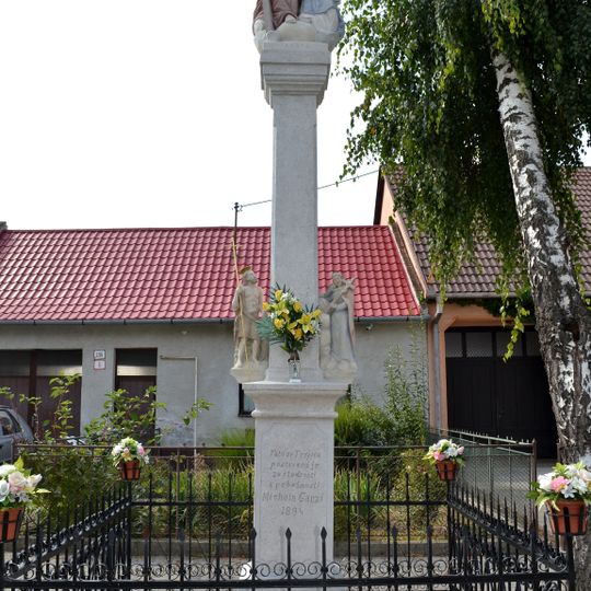 Trojičný stĺp, pilier s podstavcom