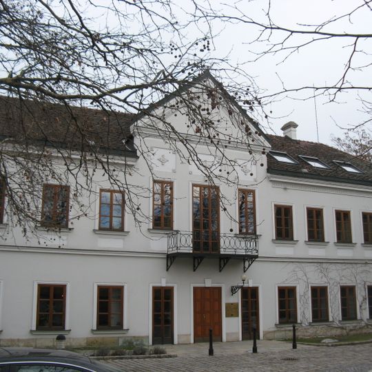 Fritsch-Haus, Inzersdorf