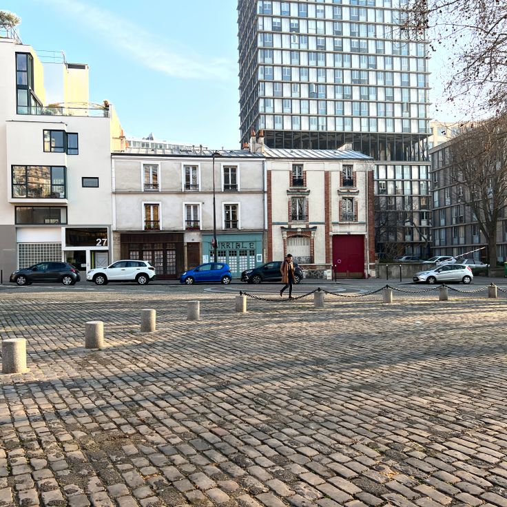 Place en Hommage aux Femmes Victimes de Violences