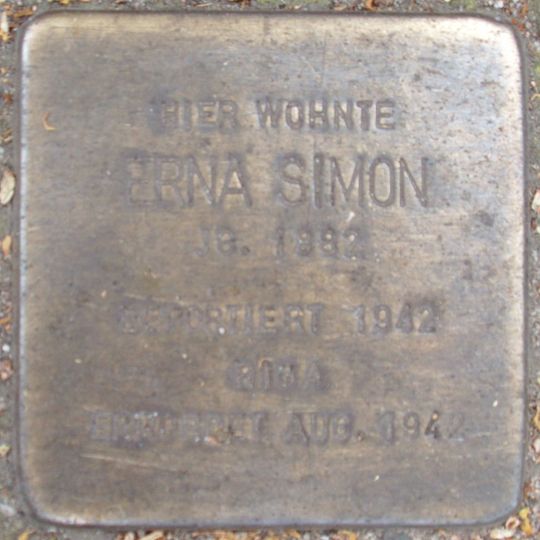 Stolperstein dedicated to Erna Simon