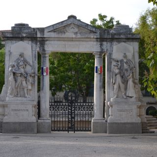 Monument aux morts de la Guerre 14-18 à Nîmes