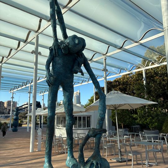 Here Comes Everybody