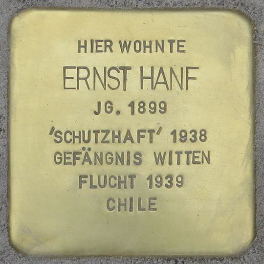 Stolperstein en memoria de Ernst Hanf