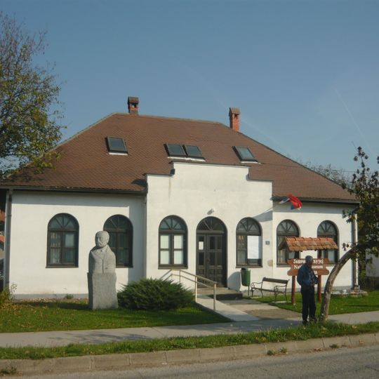 Bâtiment de la Mala škola à Koceljeva