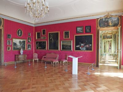 Interior 4
