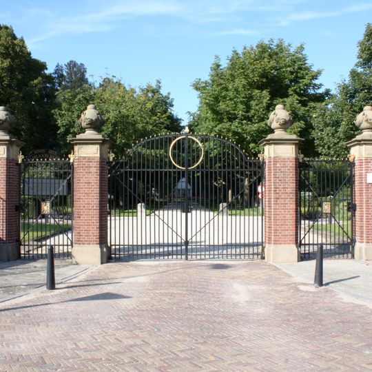 Begraafplaats Kleverlaan, hoofdingang