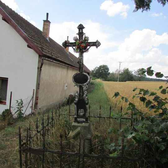 Kříž na severním okraji Brtné u čp.36