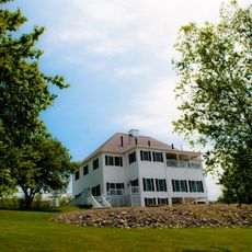 Lucerne Inn