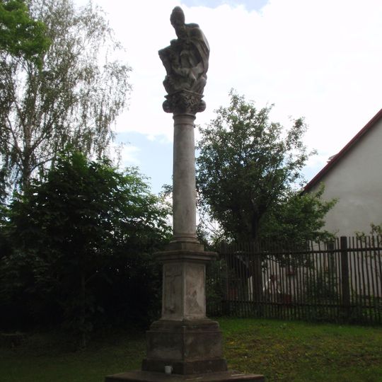 Sloup se sousoším Nejsvětější Trojice