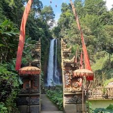 Gitgit Waterfall