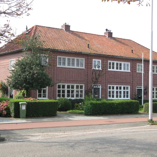 Drievoudige woning in Interbellumstijl