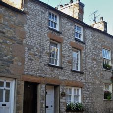 14, Mitchelgate