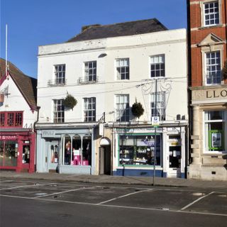 36 And 37, Market Place