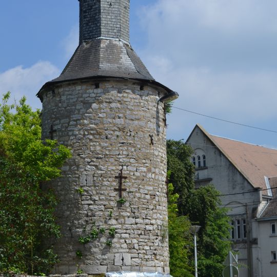 Tours de l'ancien château-ferme de la Torre