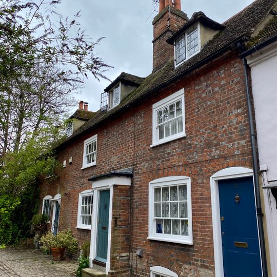 27 And 28, St Marys Square