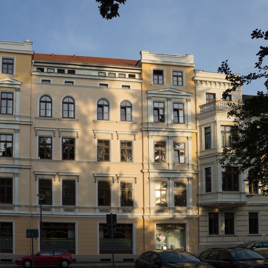 Wohnhaus in geschlossener Bebauung, Eckhaus zur Konsulstraße Gartenstraße 22