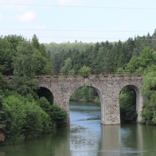 Railway bridge over the Sedlický potok