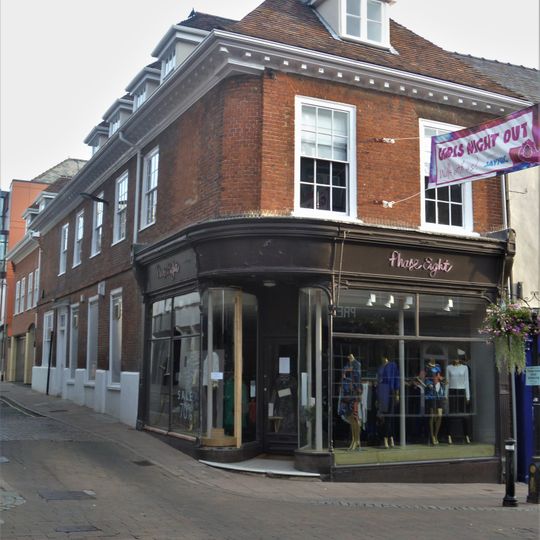 6, Lower Baxter Street