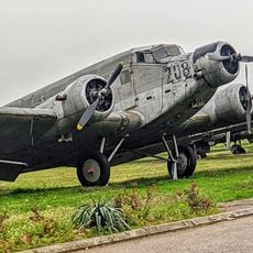 Monument featuring aircraft