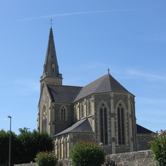 Église Saint-Lunaire de Saint-Lormel