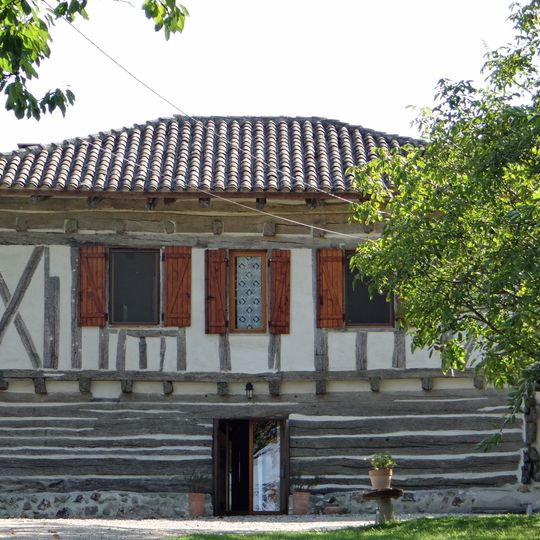 Maisons à empilage du Nord-Agenais